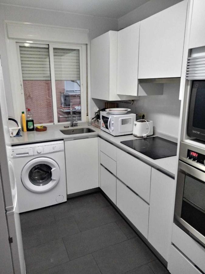 Bed and Breakfast Residencia 12 Octubre Madrid Esterno foto