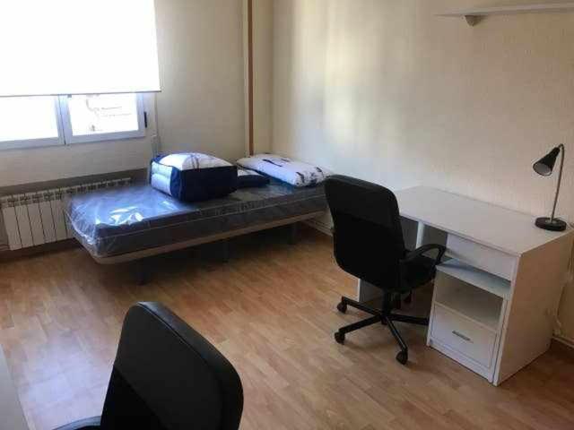 Bed and Breakfast Residencia 12 Octubre Madrid Esterno foto