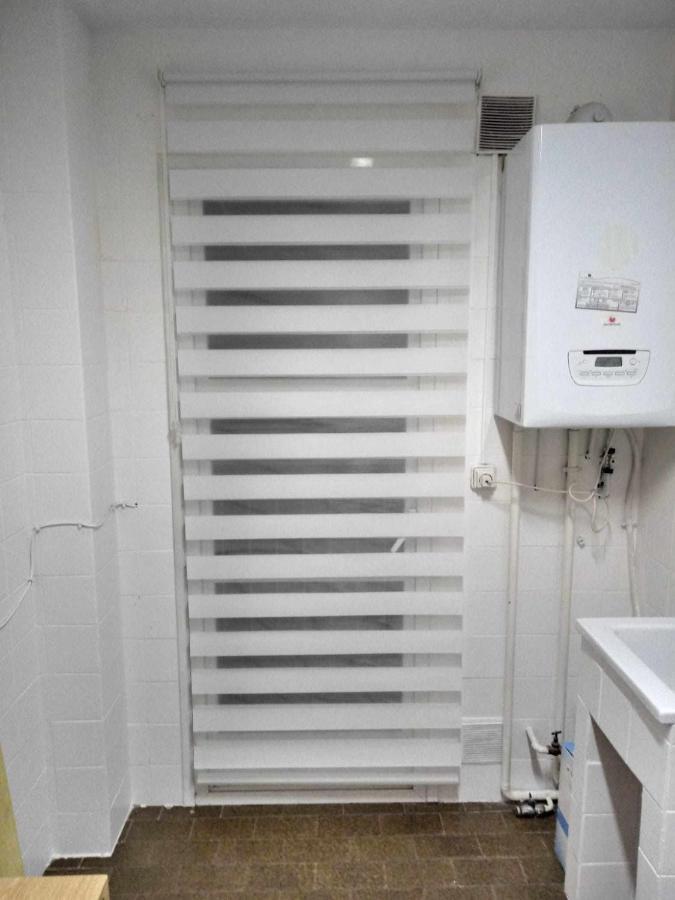 Bed and Breakfast Residencia 12 Octubre Madrid Esterno foto